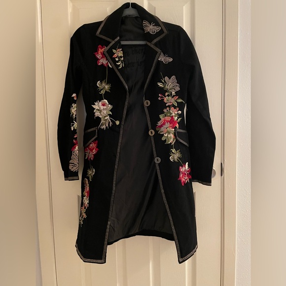 Jacket - Picture 2 of 10